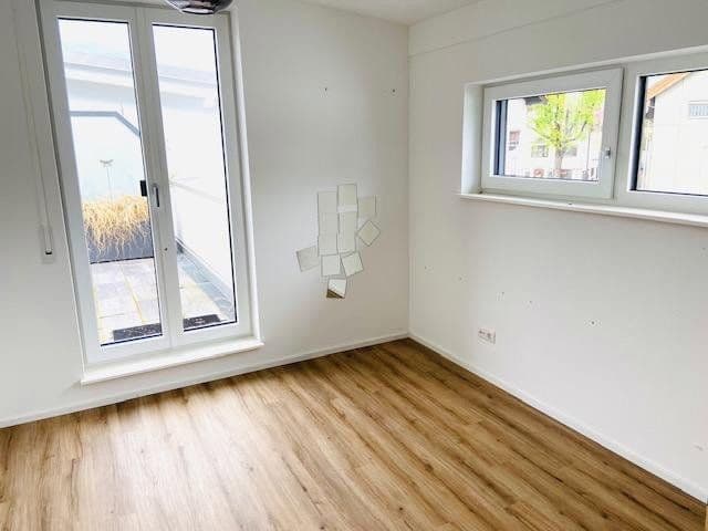 Prenájom bytu 2-izbový 53 m², Holzkirchen, Bavorsko Prenájom bytu 2-izbový 53 m², Holzkirchen, Bavorsko