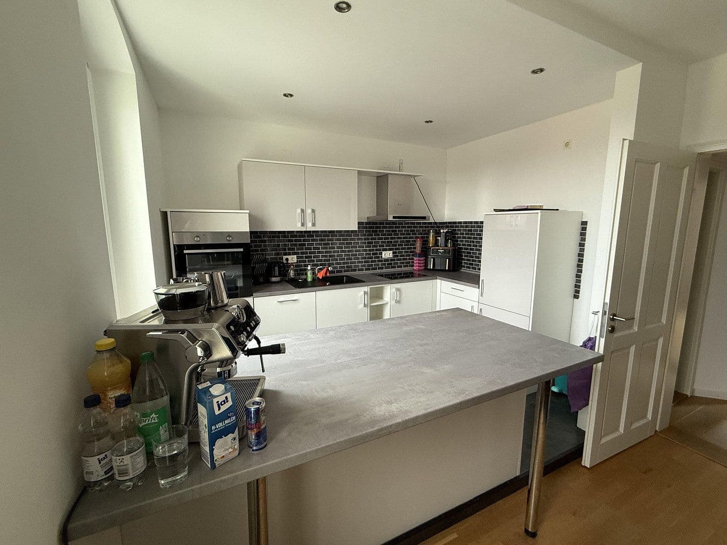 Prenájom bytu 4-izbový 128 m², Zierenbergstr. 72, Hildesheim, Dolné Sasko Prenájom bytu 4-izbový 128 m², Zierenbergstr. 72, Hildesheim, Dolné Sasko