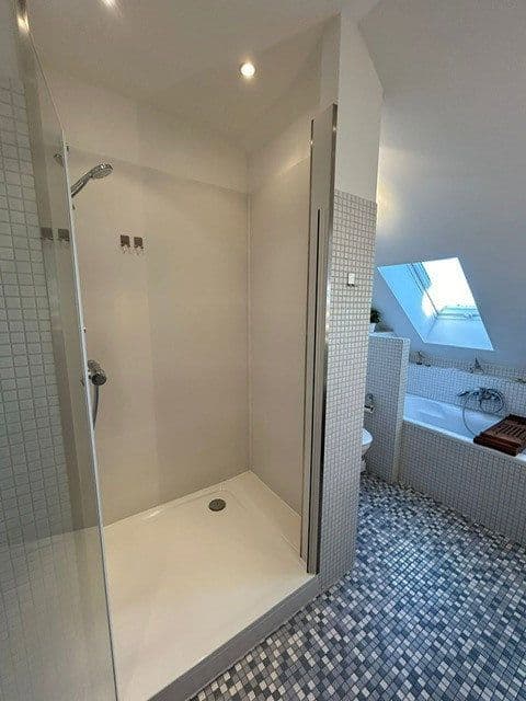 Prenájom bytu 4-izbový 128 m², Zierenbergstr. 72, Hildesheim, Dolné Sasko Prenájom bytu 4-izbový 128 m², Zierenbergstr. 72, Hildesheim, Dolné Sasko