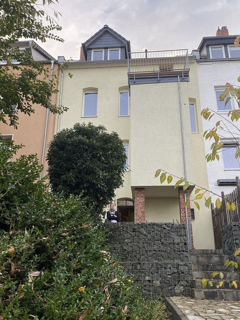 Prenájom bytu 4-izbový 128 m², Zierenbergstr. 72, Hildesheim, Dolné Sasko Prenájom bytu 4-izbový 128 m², Zierenbergstr. 72, Hildesheim, Dolné Sasko