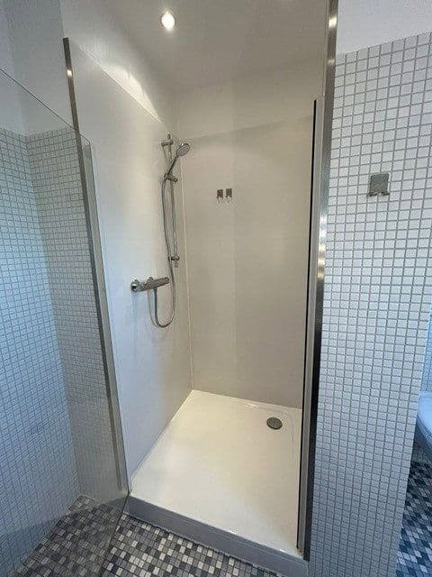 Prenájom bytu 4-izbový 128 m², Zierenbergstr. 72, Hildesheim, Dolné Sasko Prenájom bytu 4-izbový 128 m², Zierenbergstr. 72, Hildesheim, Dolné Sasko