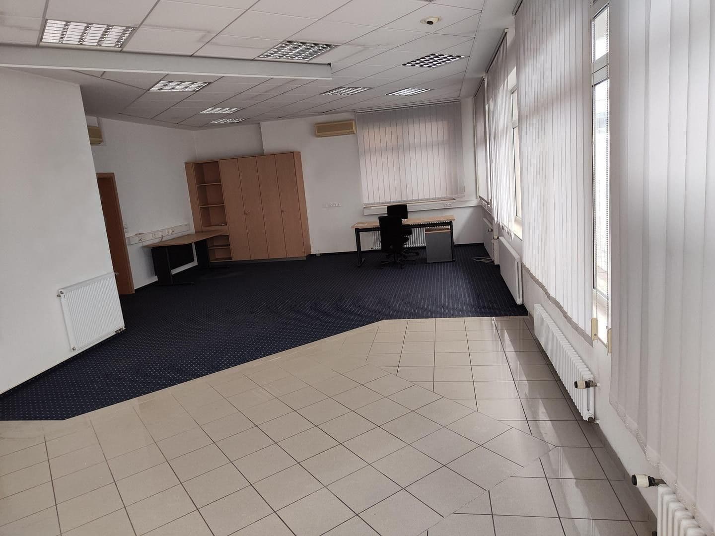 Prenájom kancelárie 75 m², Schwarzwaldstraße 19+21, Freudenstadt, Bádensko-Wurttembersko Prenájom kancelárie 75 m², Schwarzwaldstraße 19+21, Freudenstadt, Bádensko-Wurttembersko