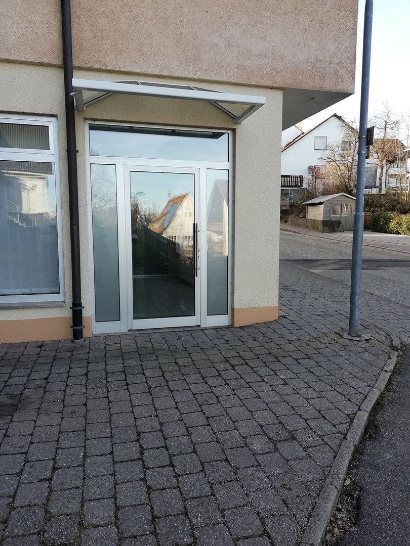 Prenájom kancelárie 75 m², Schwarzwaldstraße 19+21, Freudenstadt, Bádensko-Wurttembersko Prenájom kancelárie 75 m², Schwarzwaldstraße 19+21, Freudenstadt, Bádensko-Wurttembersko
