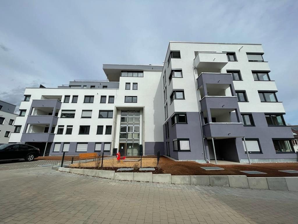 Prenájom bytu 4-izbový 89 m², Gerhardtstr. 13, Sindelfingen, Bádensko-Wurttembersko Prenájom bytu 4-izbový 89 m², Gerhardtstr. 13, Sindelfingen, Bádensko-Wurttembersko