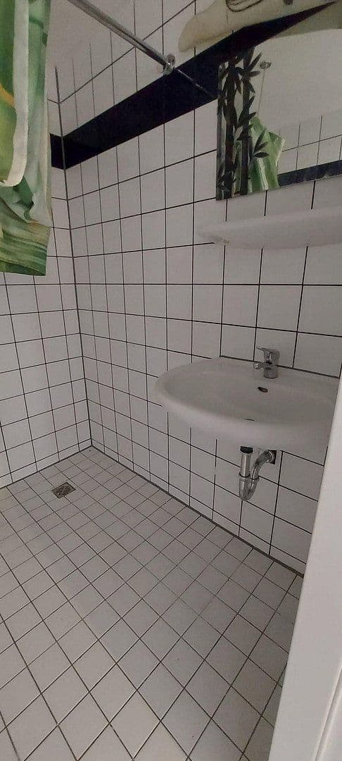 Prenájom bytu 1-izbový 40 m², Sudetenstr. 67, Bonn, Severné Porýnie - Westfálsko Prenájom bytu 1-izbový 40 m², Sudetenstr. 67, Bonn, Severné Porýnie - Westfálsko