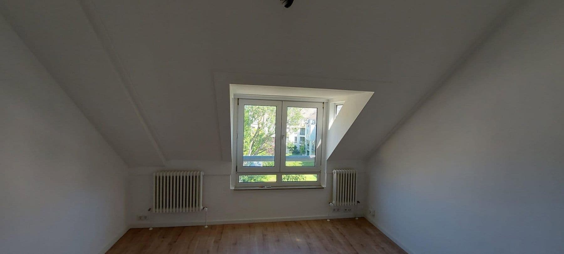 Prenájom bytu 1-izbový 40 m², Sudetenstr. 67, Bonn, Severné Porýnie - Westfálsko Prenájom bytu 1-izbový 40 m², Sudetenstr. 67, Bonn, Severné Porýnie - Westfálsko