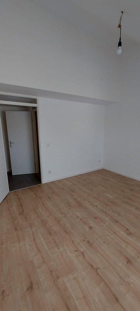 Prenájom bytu 1-izbový 40 m², Sudetenstr. 67, Bonn, Severné Porýnie - Westfálsko Prenájom bytu 1-izbový 40 m², Sudetenstr. 67, Bonn, Severné Porýnie - Westfálsko
