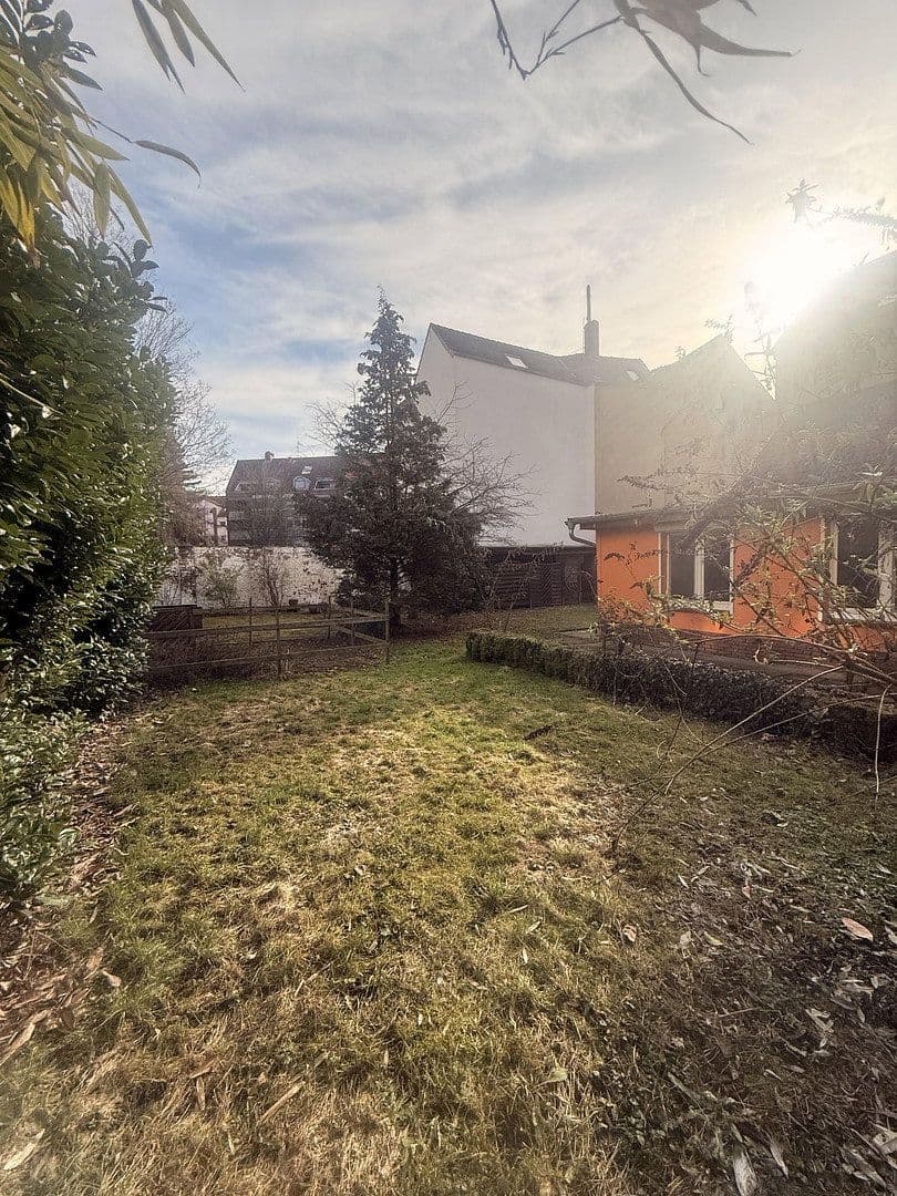 Prenájom domu 180 m², pozemek 500 m², Kapellenstraße 12a, Hannover, Dolné Sasko Prenájom domu 180 m², pozemek 500 m², Kapellenstraße 12a, Hannover, Dolné Sasko