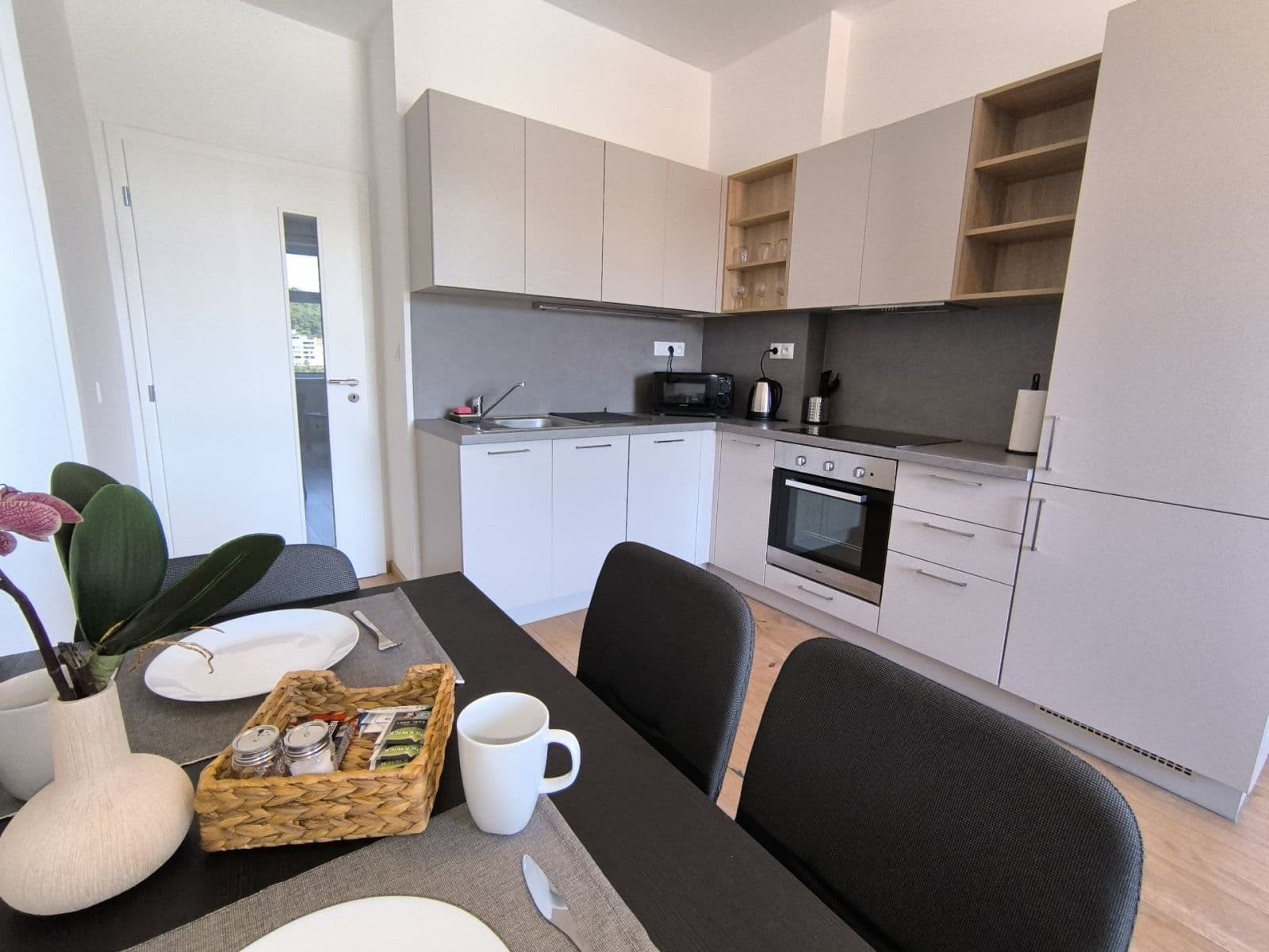 Prenájom bytu 2-izbový 45 m², Strakonická, Praha, Praha Prenájom bytu 2-izbový 45 m², Strakonická, Praha, Praha