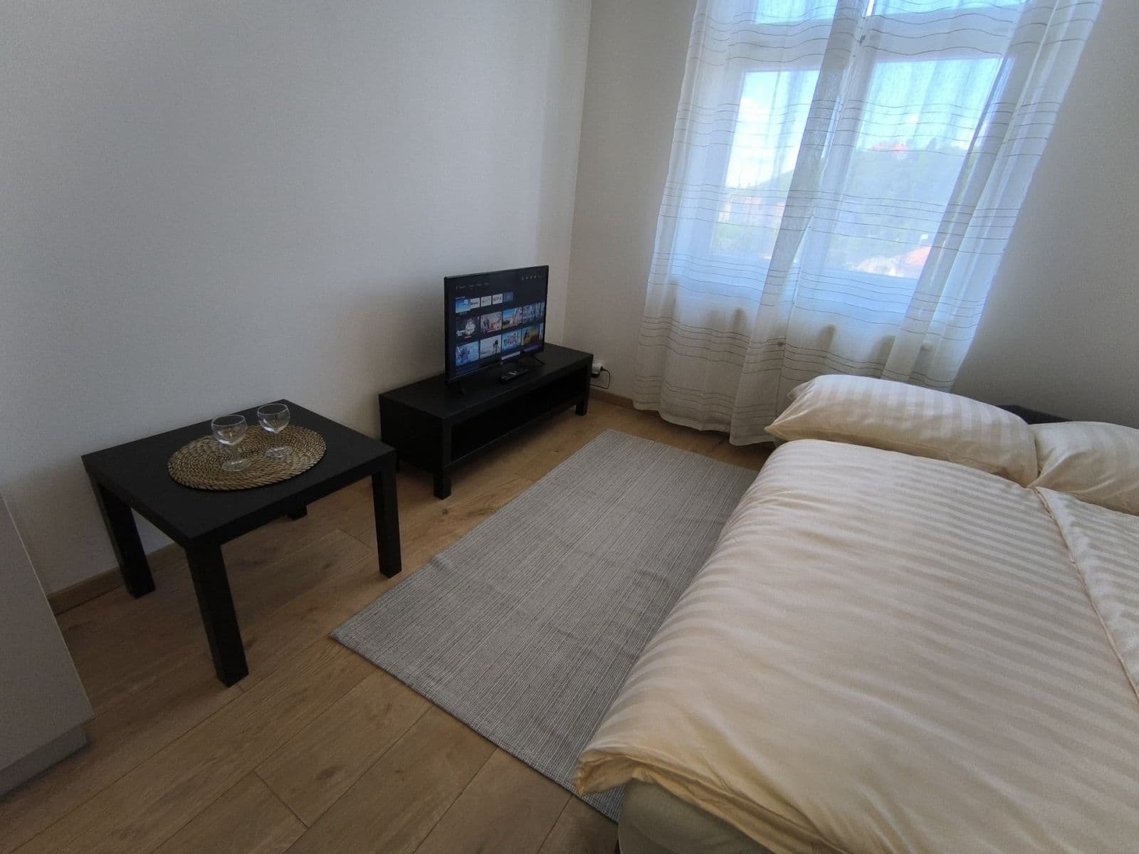 Prenájom bytu 2-izbový 45 m², Strakonická, Praha, Praha Prenájom bytu 2-izbový 45 m², Strakonická, Praha, Praha