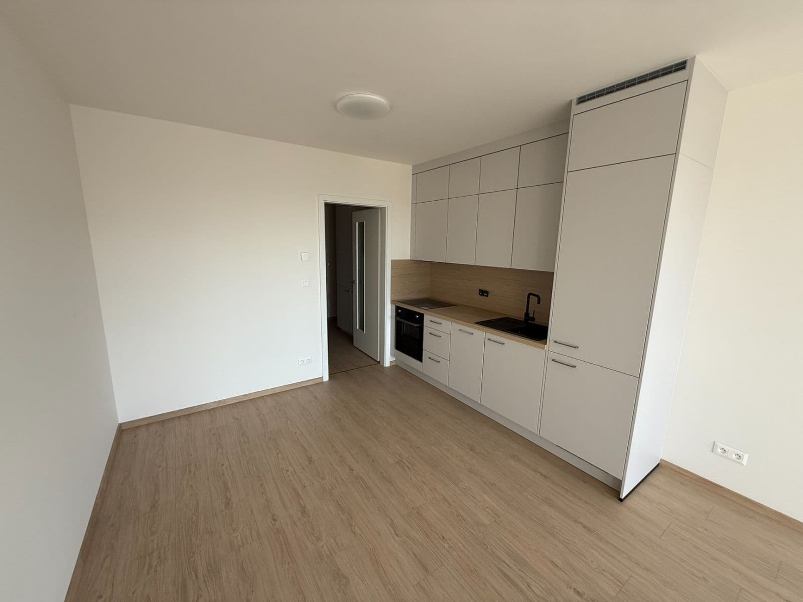 Prenájom bytu 1-izbový 32 m², Jáchymovská, Praha, Praha Prenájom bytu 1-izbový 32 m², Jáchymovská, Praha, Praha