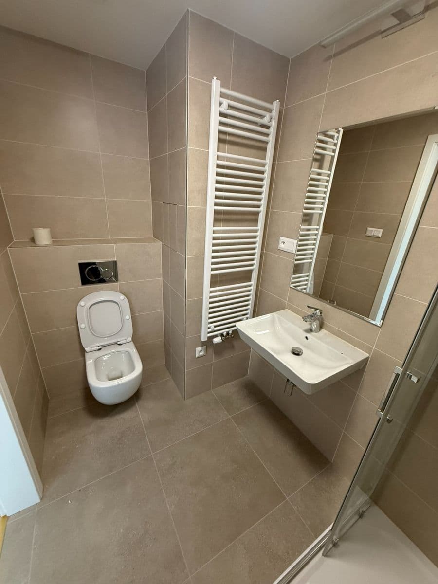 Prenájom bytu 1-izbový 32 m², Jáchymovská, Praha, Praha Prenájom bytu 1-izbový 32 m², Jáchymovská, Praha, Praha