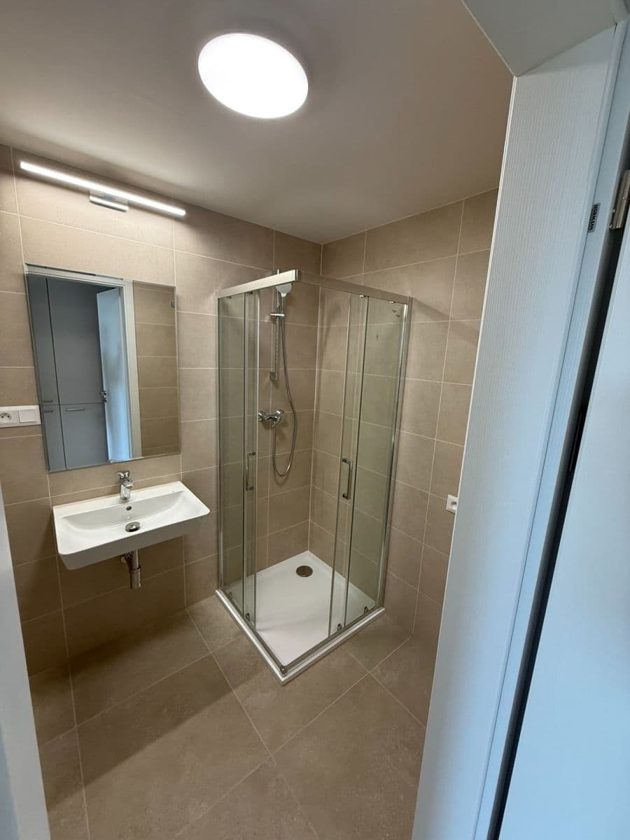 Prenájom bytu 1-izbový 32 m², Jáchymovská, Praha, Praha Prenájom bytu 1-izbový 32 m², Jáchymovská, Praha, Praha
