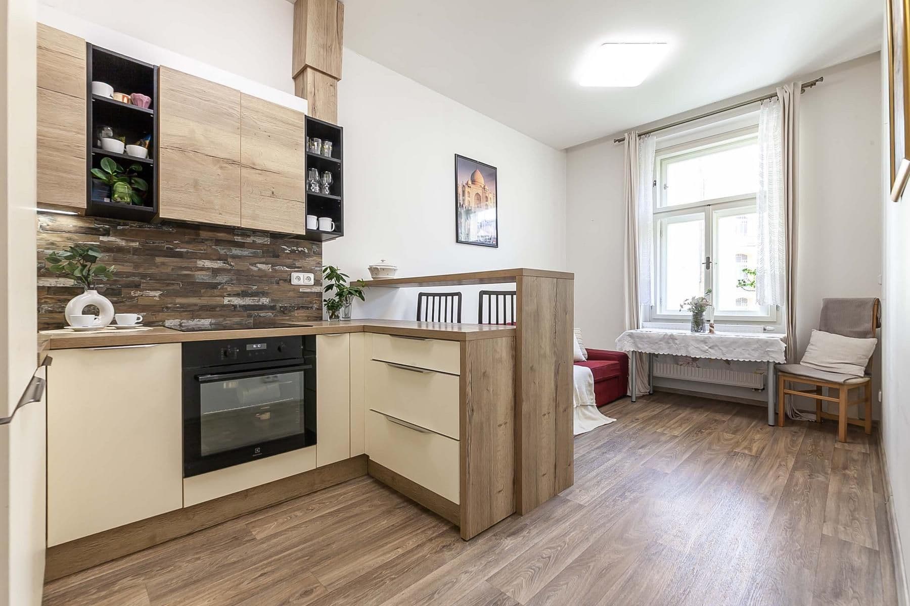 Predaj bytu 2-izbový 41 m², Orelská, Praha, Praha Predaj bytu 2-izbový 41 m², Orelská, Praha, Praha