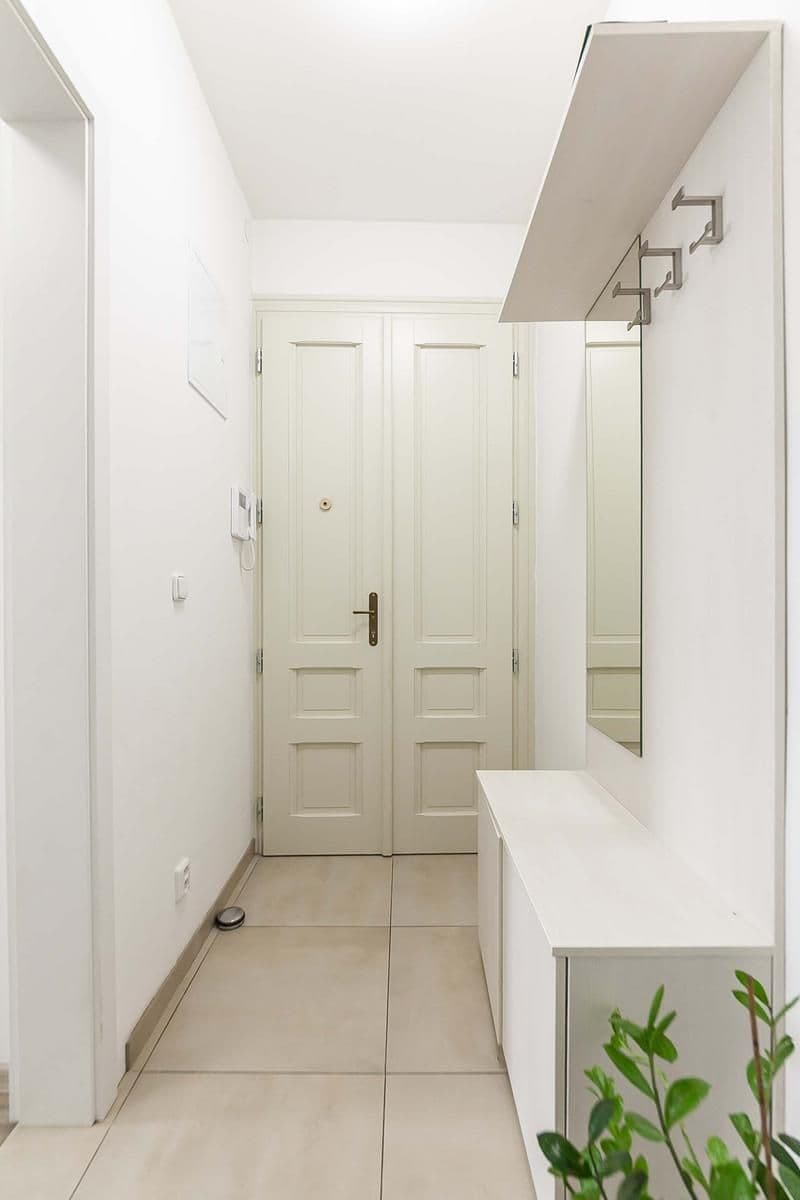 Predaj bytu 2-izbový 41 m², Orelská, Praha, Praha Predaj bytu 2-izbový 41 m², Orelská, Praha, Praha
