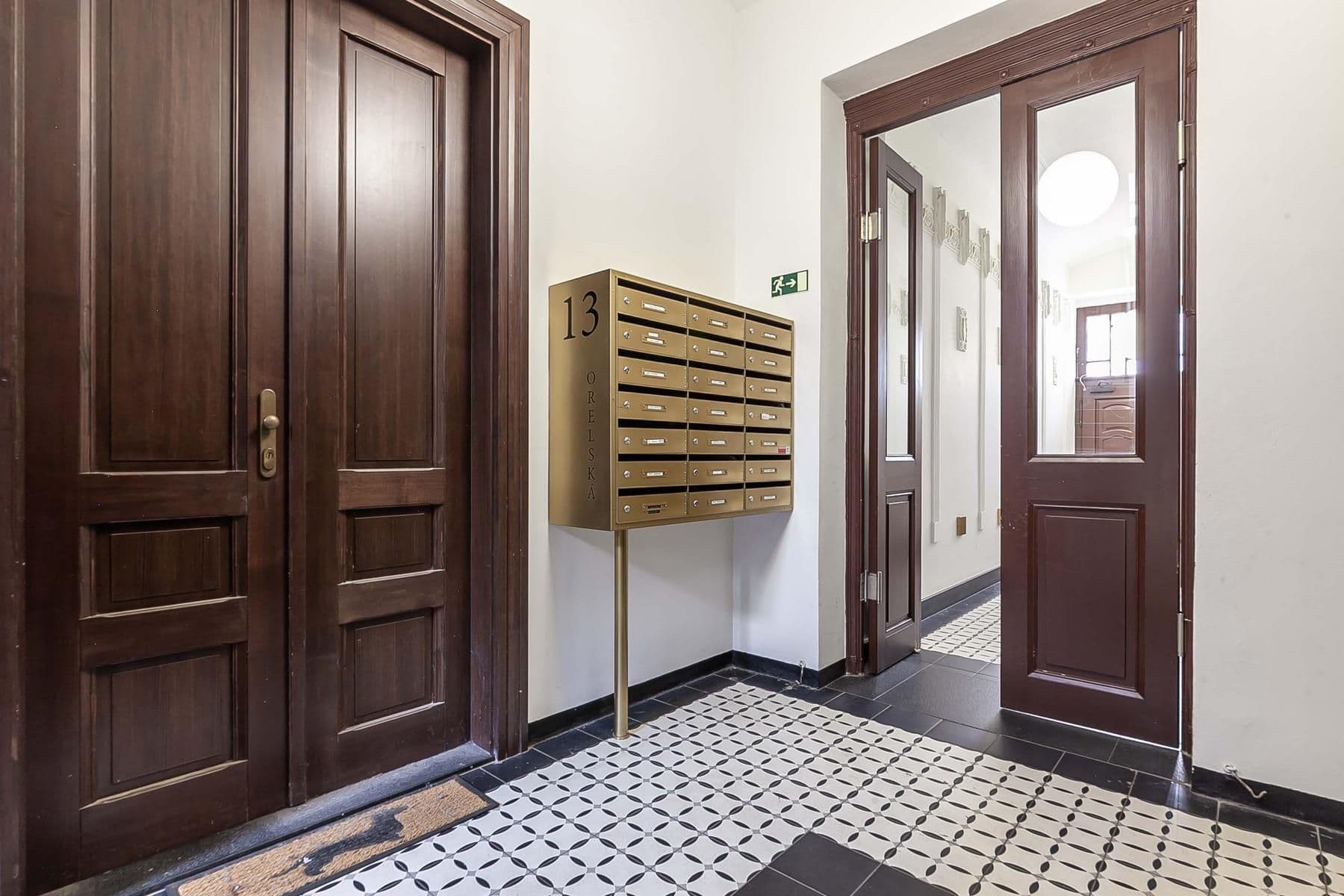 Predaj bytu 2-izbový 41 m², Orelská, Praha, Praha Predaj bytu 2-izbový 41 m², Orelská, Praha, Praha
