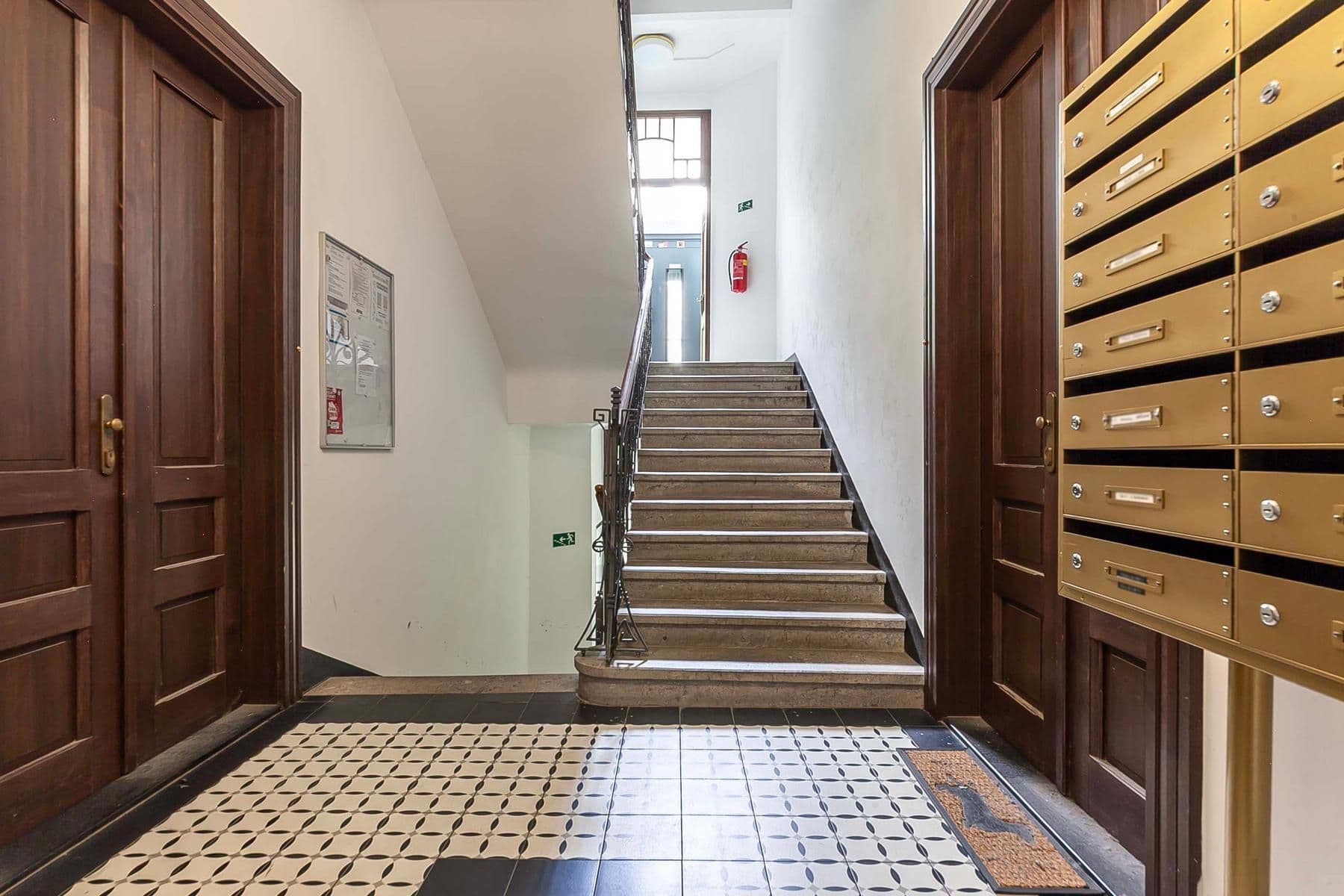 Predaj bytu 2-izbový 41 m², Orelská, Praha, Praha Predaj bytu 2-izbový 41 m², Orelská, Praha, Praha