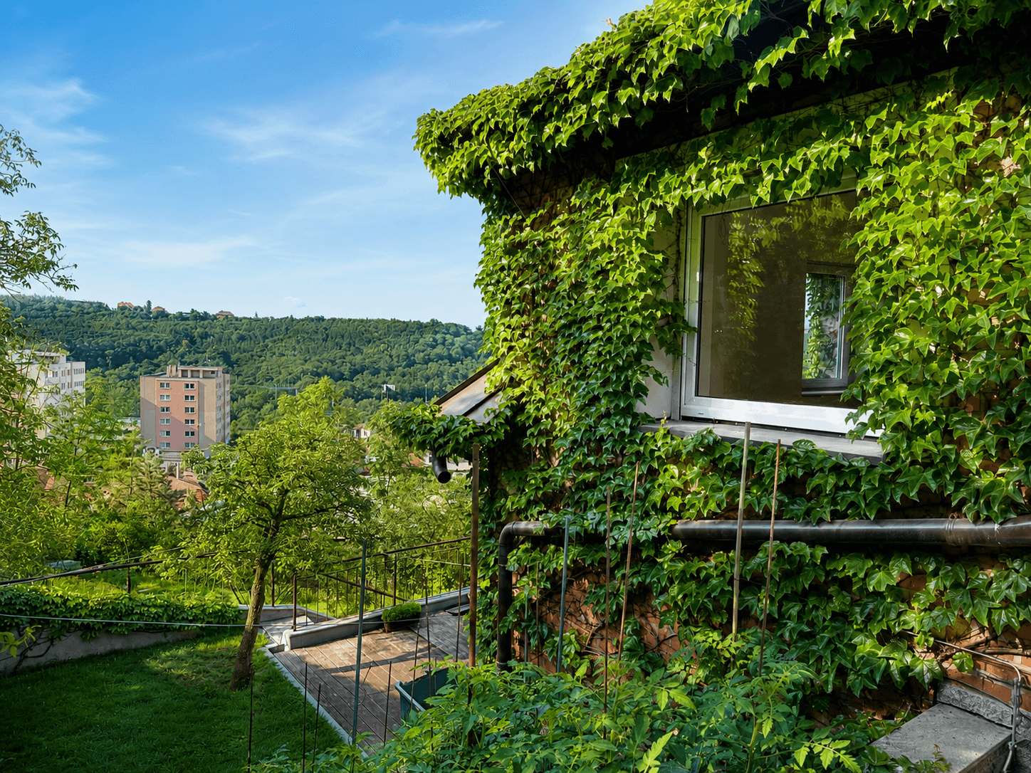 Prenájom bytu 3-izbový 93 m², Pod křížkem, Praha, Praha Prenájom bytu 3-izbový 93 m², Pod křížkem, Praha, Praha
