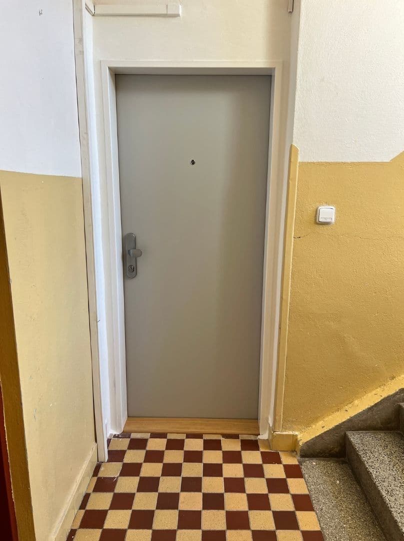 Prenájom bytu 2-izbový 49 m², Sídliště Generála J. Kholla, Rakovník, Středočeský kraj Prenájom bytu 2-izbový 49 m², Sídliště Generála J. Kholla, Rakovník, Středočeský kraj