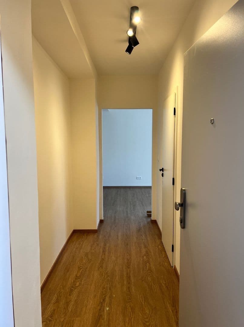 Prenájom bytu 2-izbový 49 m², Sídliště Generála J. Kholla, Rakovník, Středočeský kraj Prenájom bytu 2-izbový 49 m², Sídliště Generála J. Kholla, Rakovník, Středočeský kraj