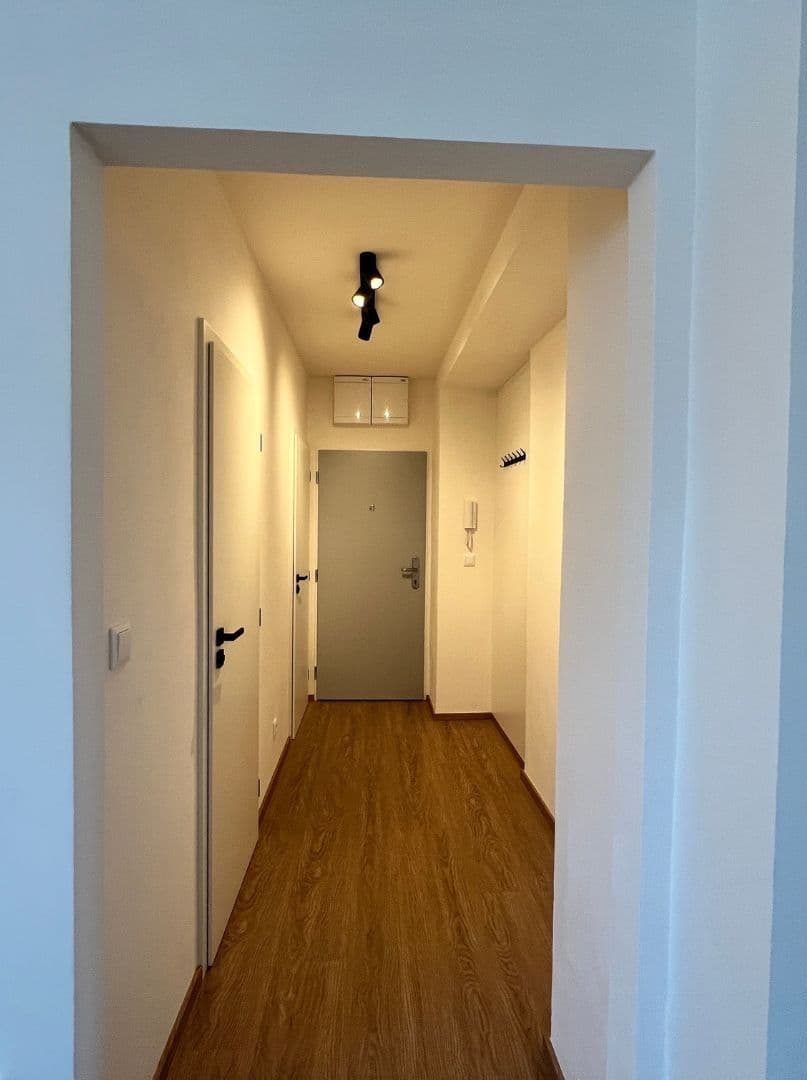 Prenájom bytu 2-izbový 49 m², Sídliště Generála J. Kholla, Rakovník, Středočeský kraj Prenájom bytu 2-izbový 49 m², Sídliště Generála J. Kholla, Rakovník, Středočeský kraj