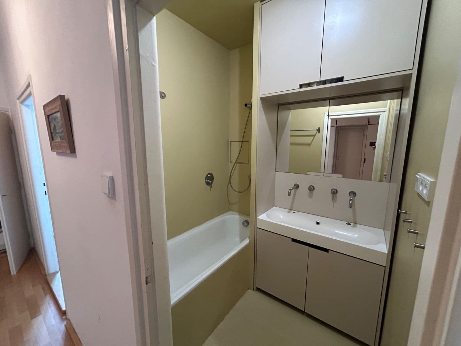 Predaj bytu 3-izbový 87 m², Husova, Jihlava, Kraj Vysočina Predaj bytu 3-izbový 87 m², Husova, Jihlava, Kraj Vysočina
