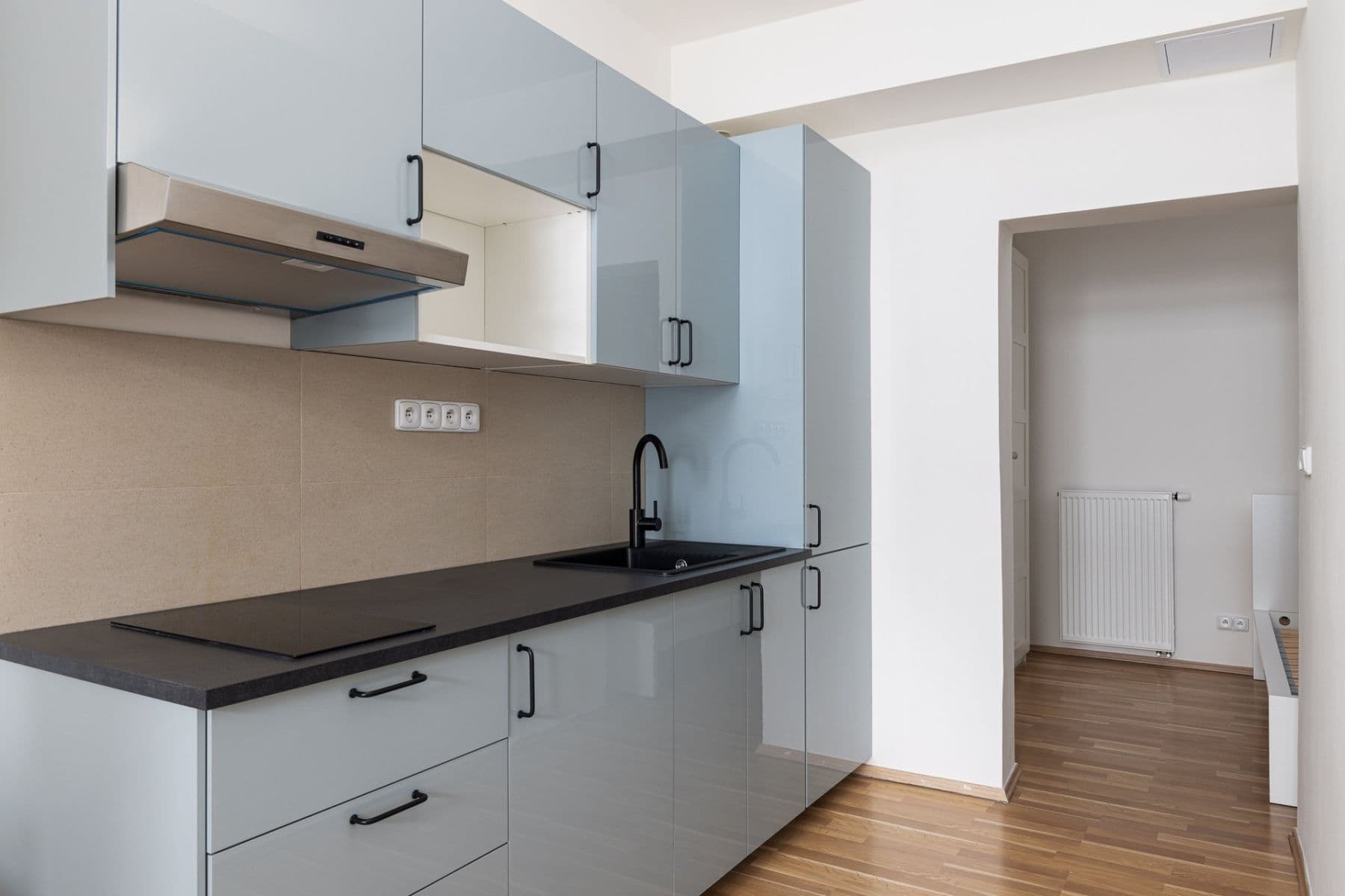 Prenájom bytu 1-izbový 30 m², Navrátilova, Praha, Praha Prenájom bytu 1-izbový 30 m², Navrátilova, Praha, Praha