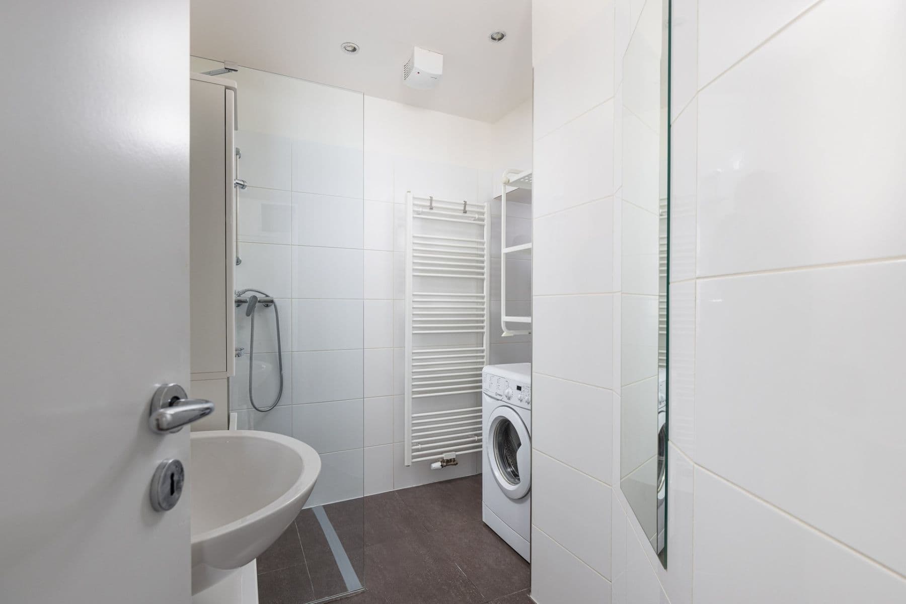 Prenájom bytu 1-izbový 30 m², Navrátilova, Praha, Praha Prenájom bytu 1-izbový 30 m², Navrátilova, Praha, Praha