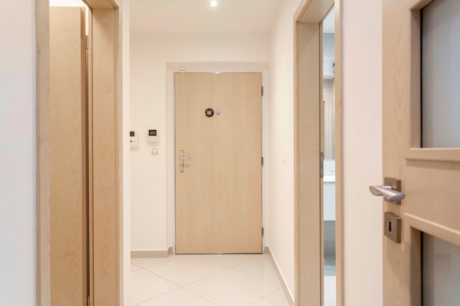 Prenájom bytu 1-izbový 43 m², Olšanská, Praha, Praha Prenájom bytu 1-izbový 43 m², Olšanská, Praha, Praha