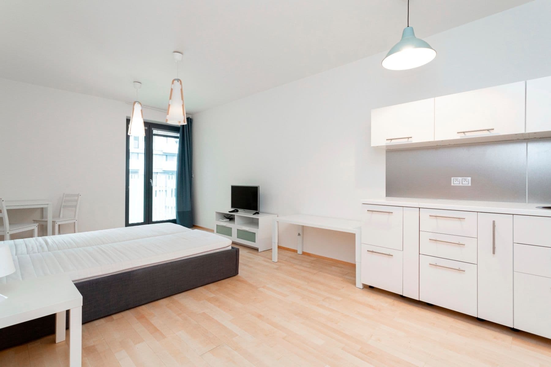 Prenájom bytu 1-izbový 43 m², Olšanská, Praha, Praha Prenájom bytu 1-izbový 43 m², Olšanská, Praha, Praha