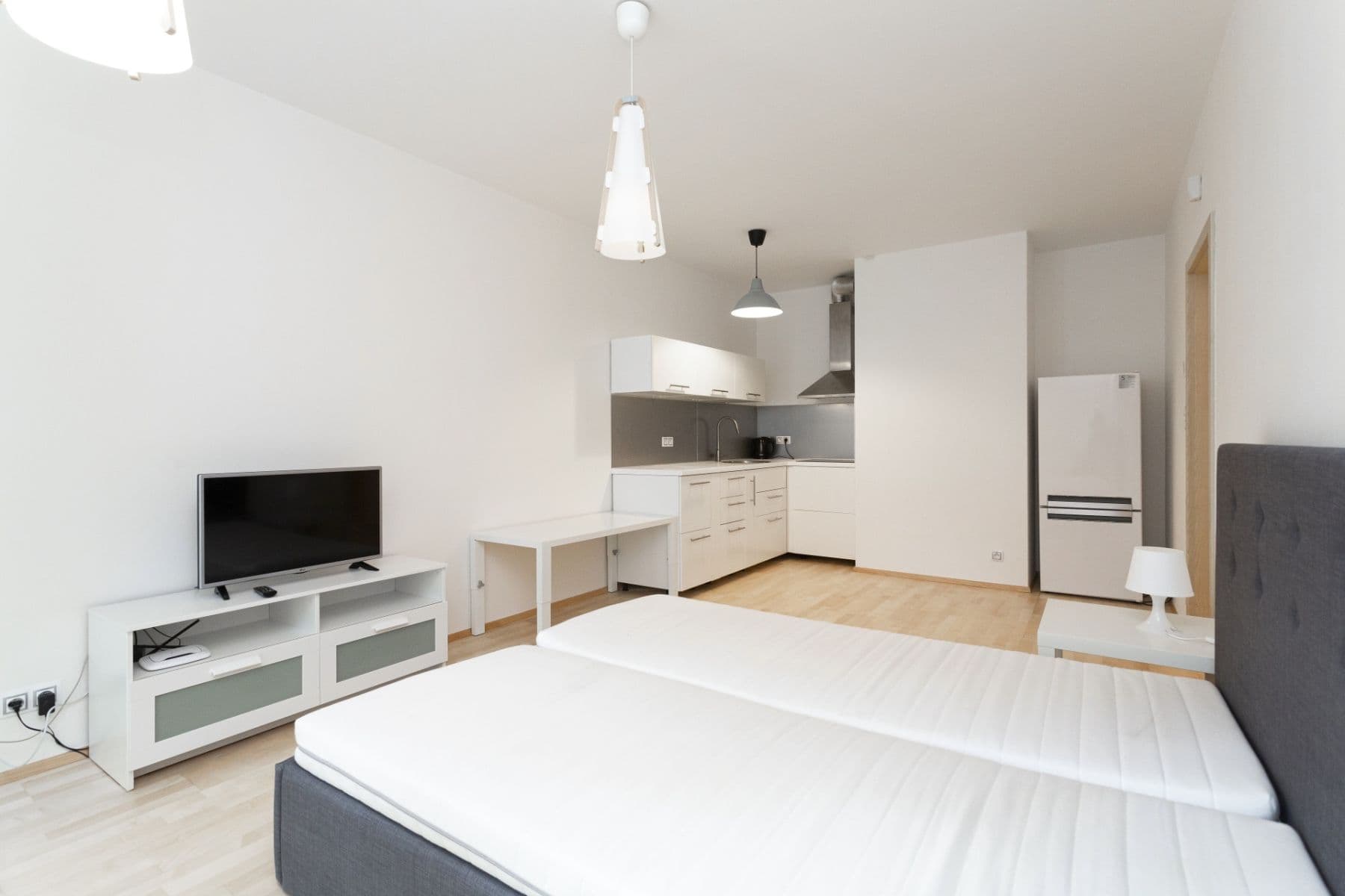 Prenájom bytu 1-izbový 43 m², Olšanská, Praha, Praha Prenájom bytu 1-izbový 43 m², Olšanská, Praha, Praha