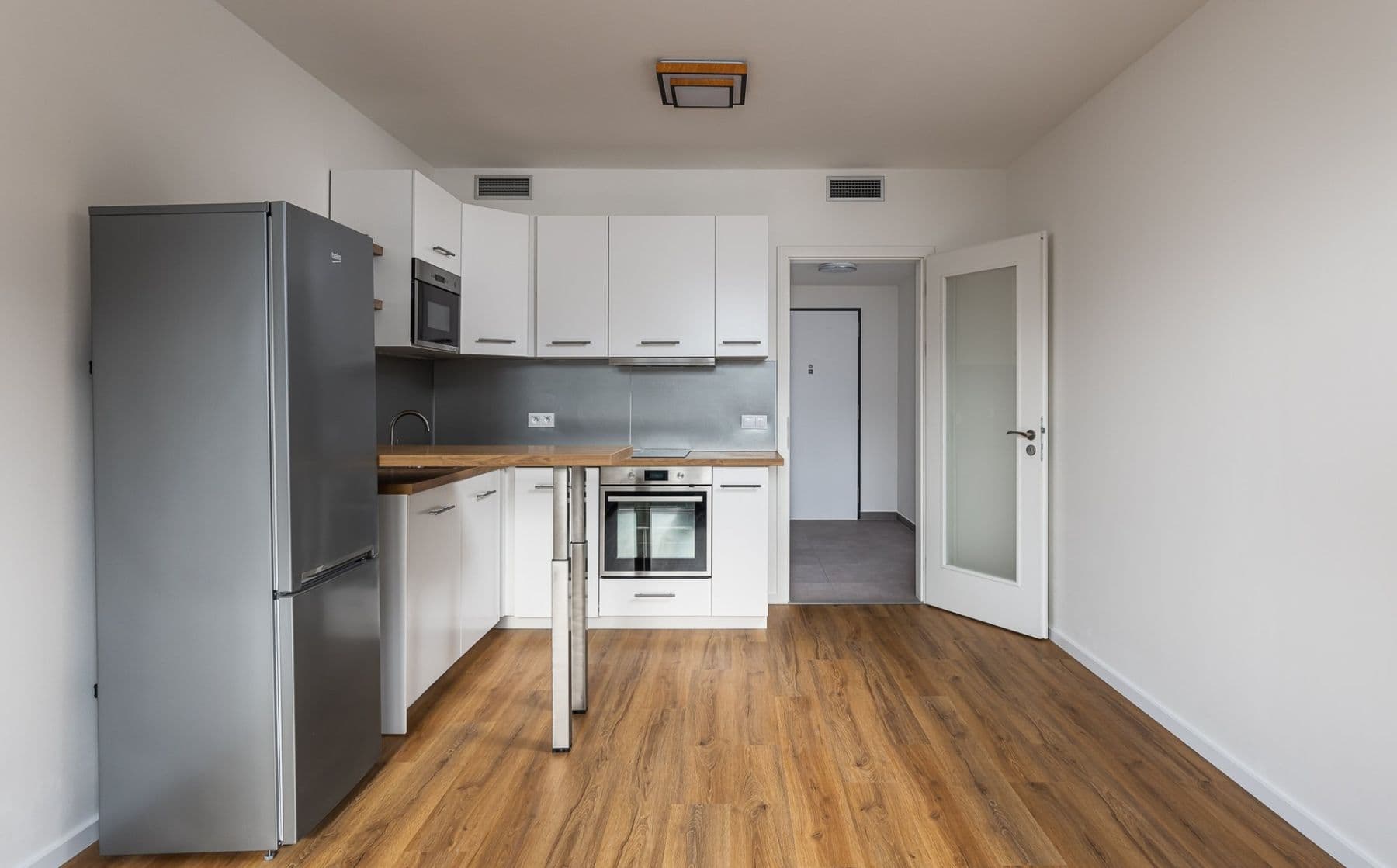 Prenájom bytu 1-izbový 33 m², Smržových, Praha, Praha Prenájom bytu 1-izbový 33 m², Smržových, Praha, Praha