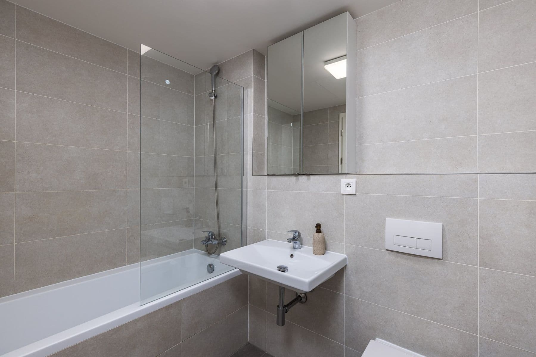 Prenájom bytu 1-izbový 33 m², Smržových, Praha, Praha Prenájom bytu 1-izbový 33 m², Smržových, Praha, Praha