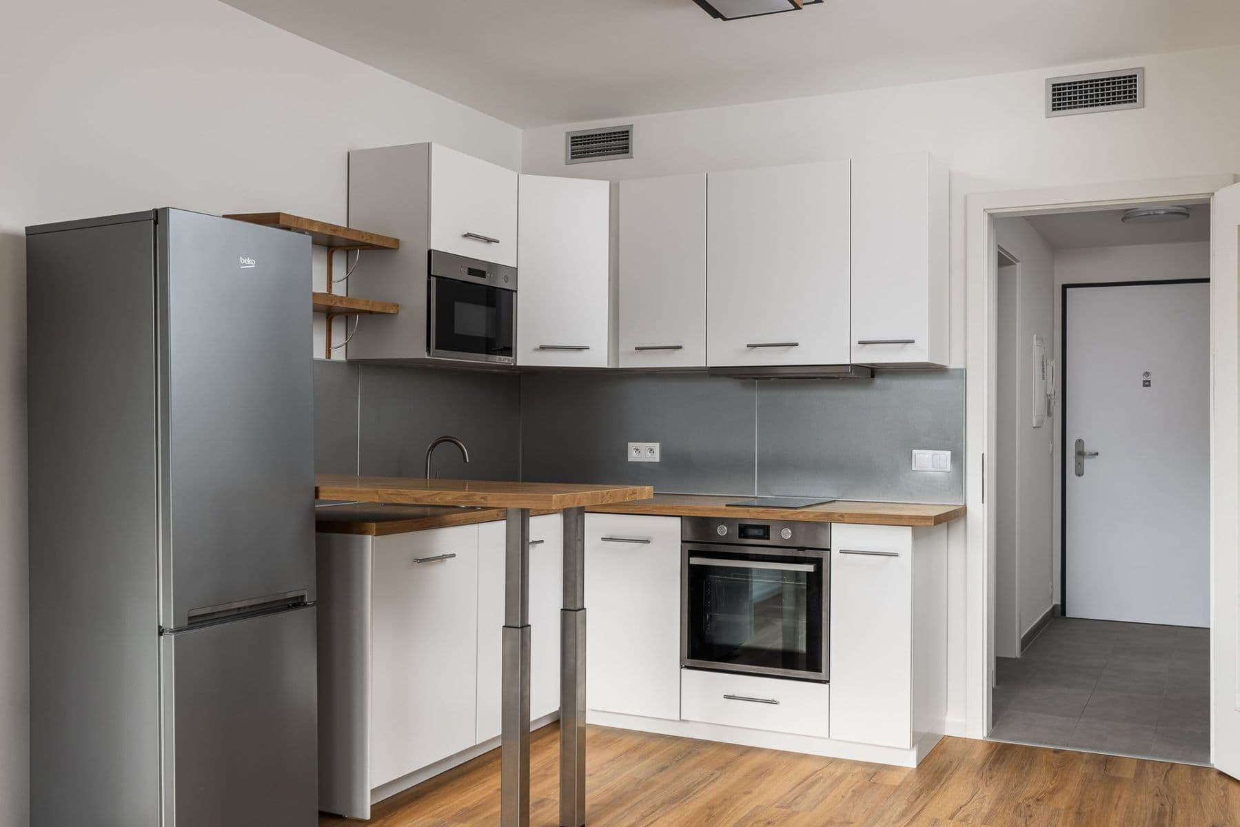 Prenájom bytu 1-izbový 33 m², Smržových, Praha, Praha Prenájom bytu 1-izbový 33 m², Smržových, Praha, Praha
