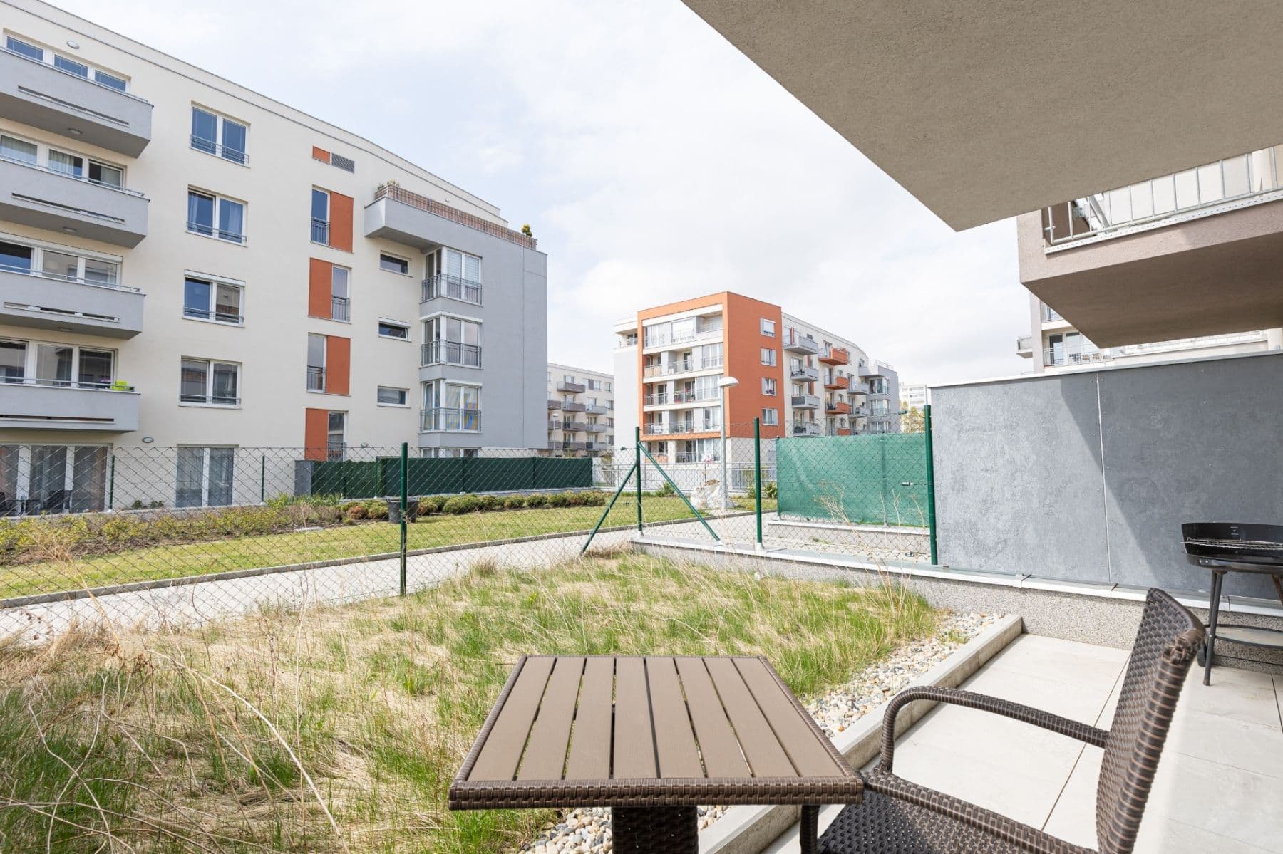 Prenájom bytu 1-izbový 37 m², Toufarova, Praha, Praha Prenájom bytu 1-izbový 37 m², Toufarova, Praha, Praha