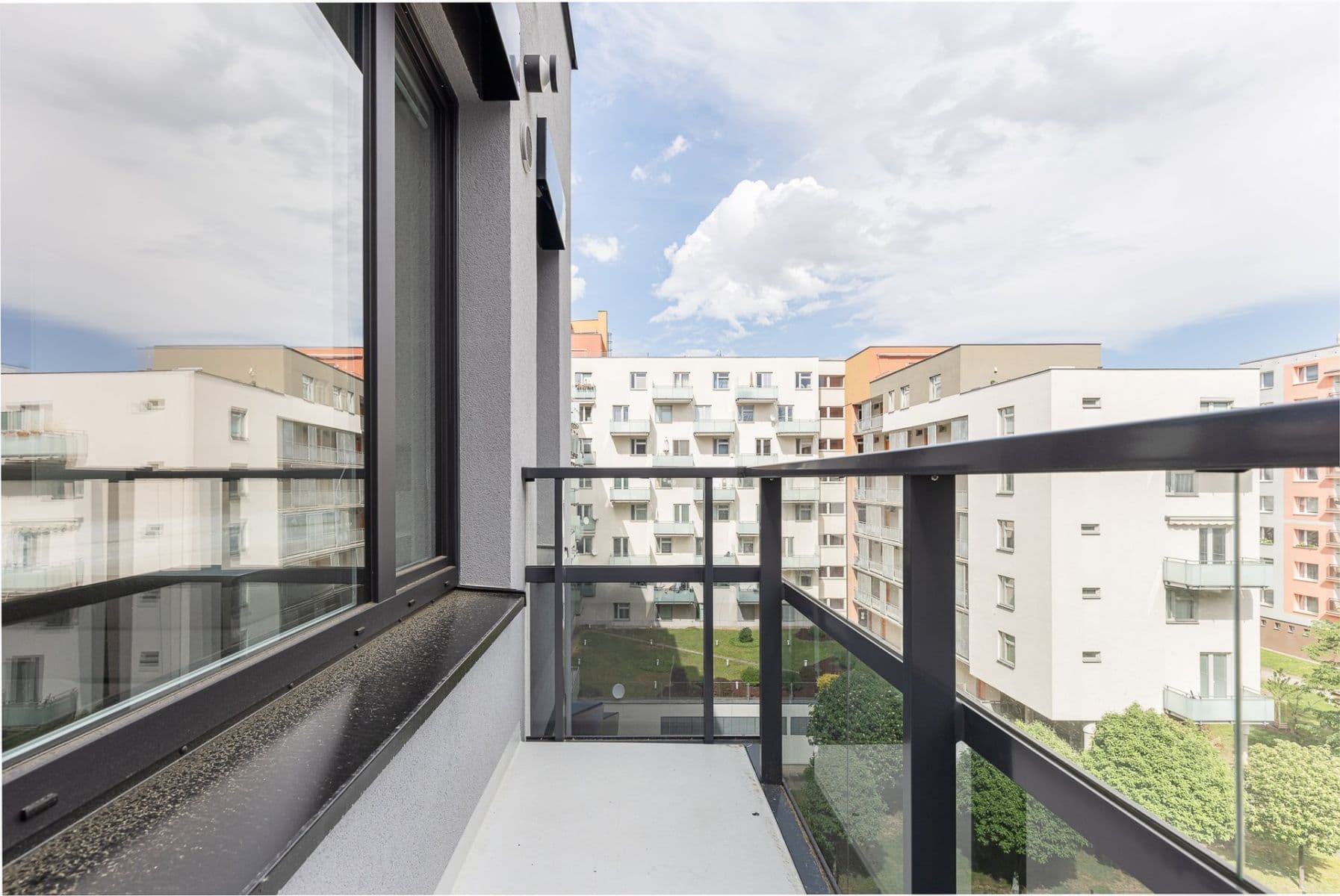 Prenájom bytu 1-izbový 35 m², Hodkovická, Praha, Praha Prenájom bytu 1-izbový 35 m², Hodkovická, Praha, Praha