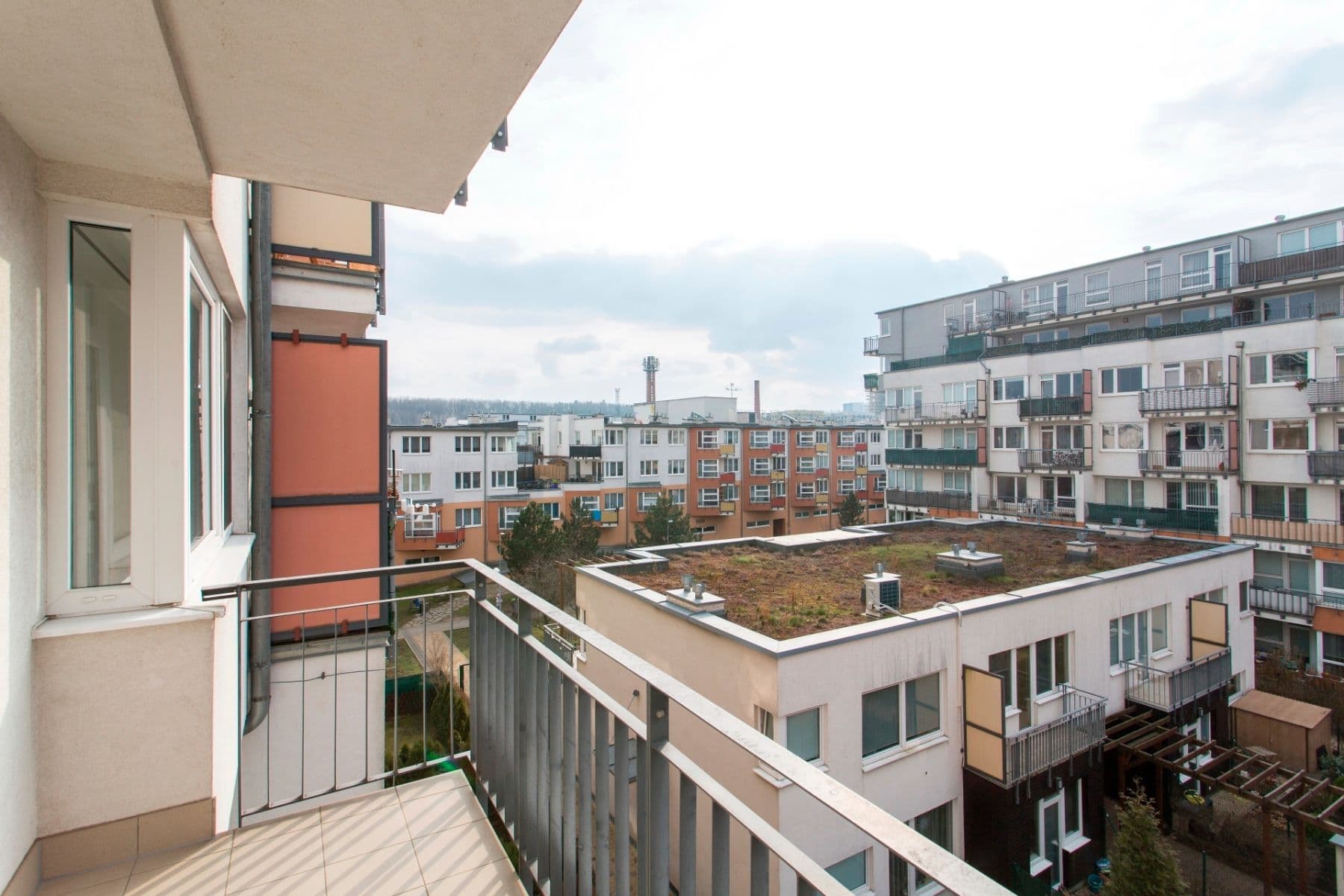 Prenájom bytu 2-izbový 48 m², Pod Harfou, Praha, Praha Prenájom bytu 2-izbový 48 m², Pod Harfou, Praha, Praha