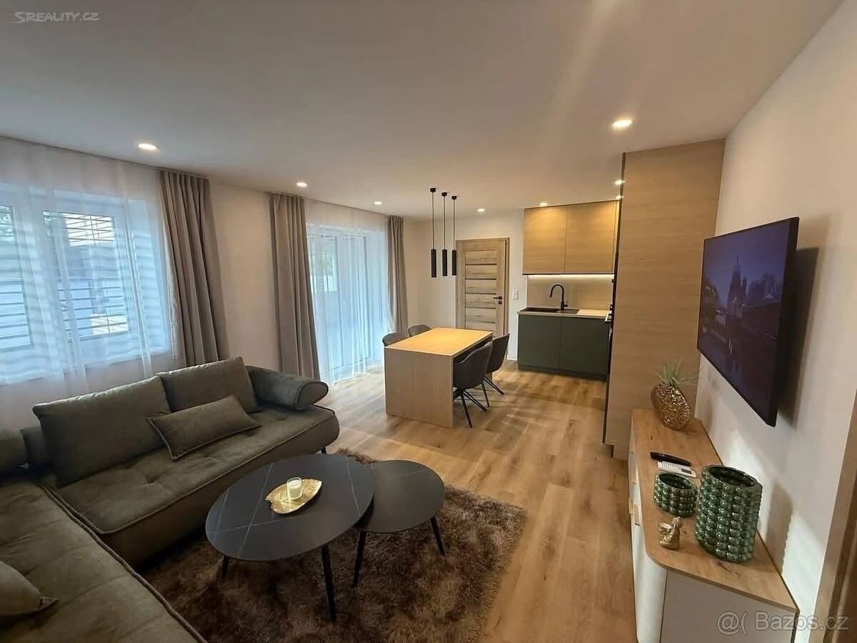 Predaj domu 200 m², pozemek 800 m², Moravany, Jihomoravský kraj Predaj domu 200 m², pozemek 800 m², Moravany, Jihomoravský kraj