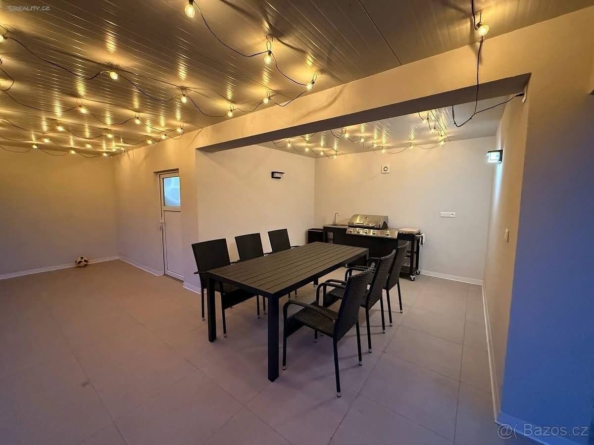 Predaj domu 200 m², pozemek 800 m², Moravany, Jihomoravský kraj Predaj domu 200 m², pozemek 800 m², Moravany, Jihomoravský kraj