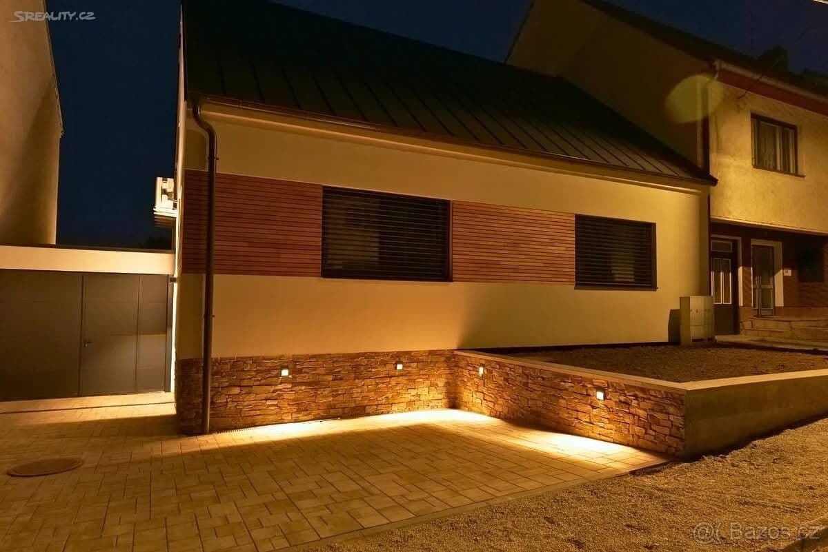 Predaj domu 200 m², pozemek 800 m², Moravany, Jihomoravský kraj Predaj domu 200 m², pozemek 800 m², Moravany, Jihomoravský kraj