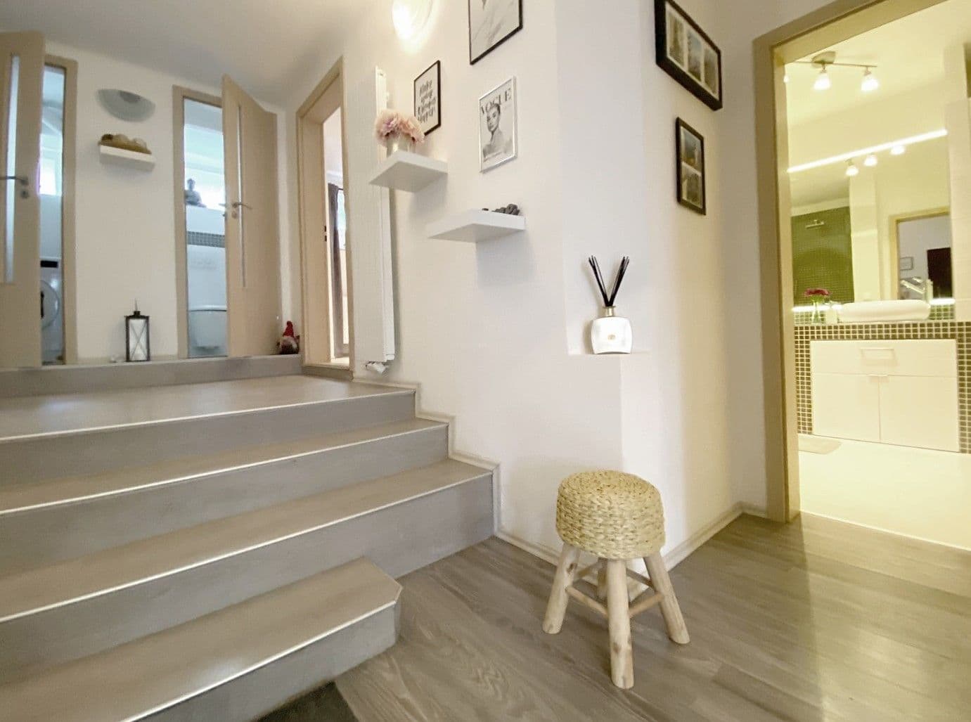 Prenájom bytu 3-izbový 95 m², U Střešovických hřišť, Praha, Praha Prenájom bytu 3-izbový 95 m², U Střešovických hřišť, Praha, Praha