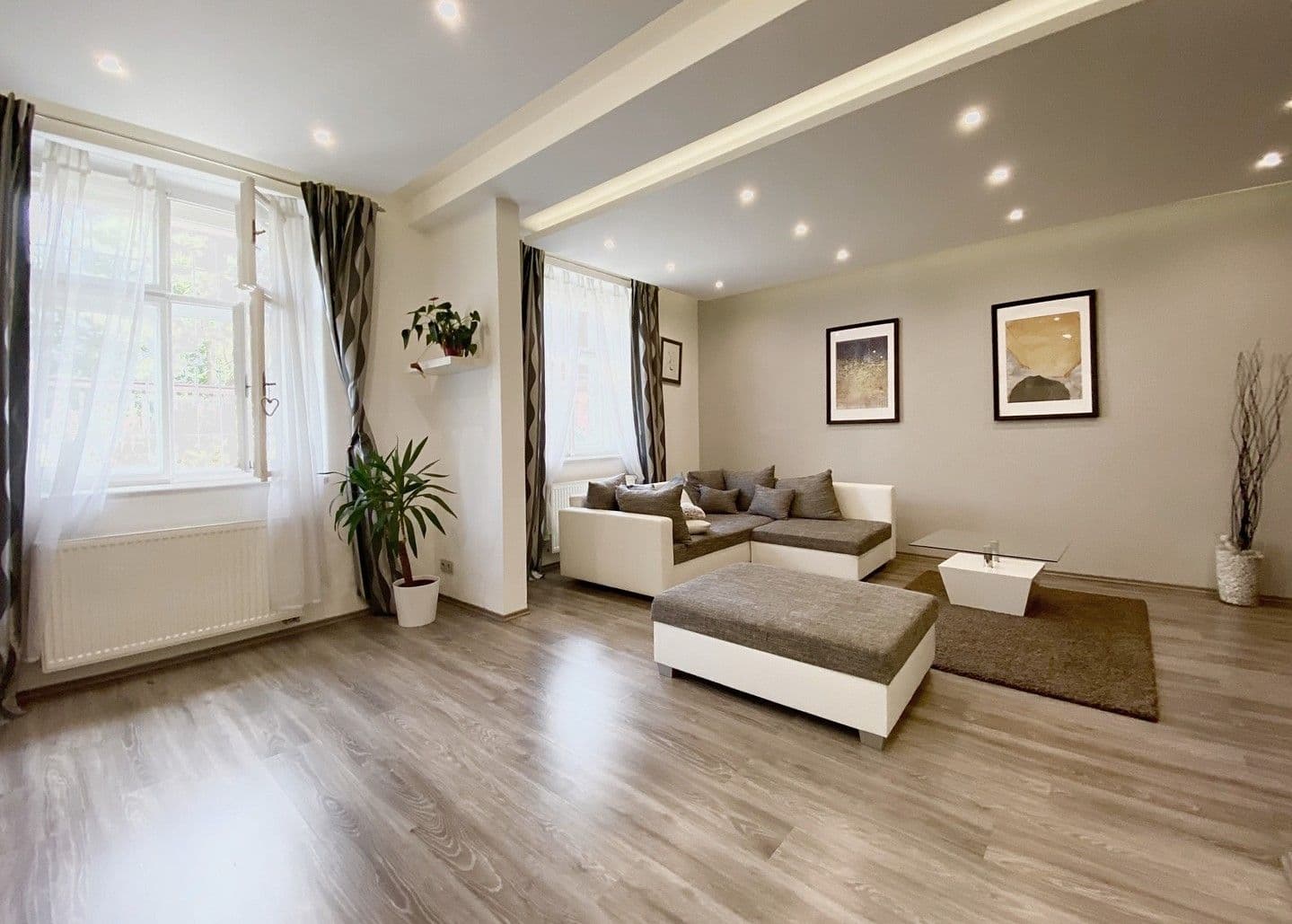 Prenájom bytu 3-izbový 95 m², U Střešovických hřišť, Praha, Praha Prenájom bytu 3-izbový 95 m², U Střešovických hřišť, Praha, Praha