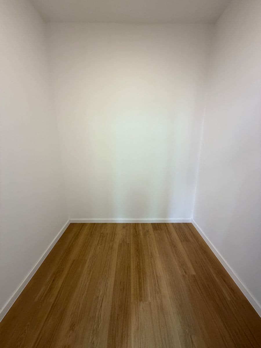 Predaj bytu 2-izbový 43 m², Závodu míru, Karlovy Vary, Karlovarský kraj Predaj bytu 2-izbový 43 m², Závodu míru, Karlovy Vary, Karlovarský kraj