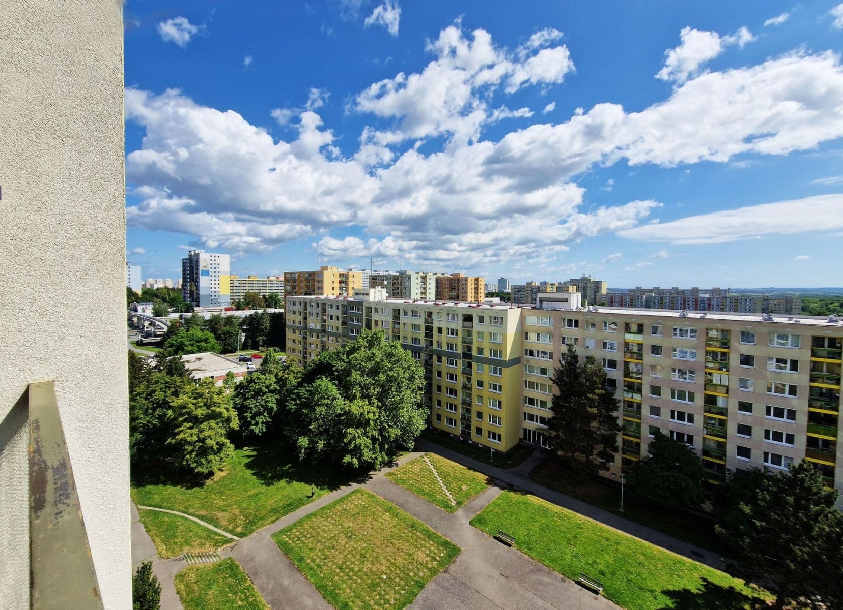 Prenájom bytu 3-izbový 67 m², Ke Kateřinkám, Praha, Praha Prenájom bytu 3-izbový 67 m², Ke Kateřinkám, Praha, Praha