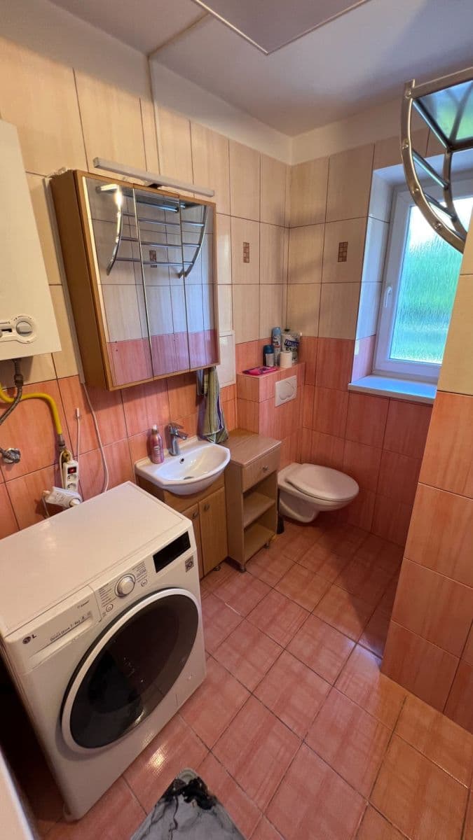 Prenájom bytu 2-izbový 54 m², Hrubínova, Neratovice, Středočeský kraj Prenájom bytu 2-izbový 54 m², Hrubínova, Neratovice, Středočeský kraj