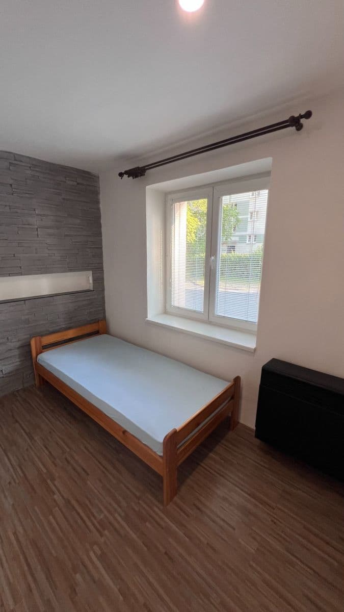 Prenájom bytu 2-izbový 54 m², Hrubínova, Neratovice, Středočeský kraj Prenájom bytu 2-izbový 54 m², Hrubínova, Neratovice, Středočeský kraj