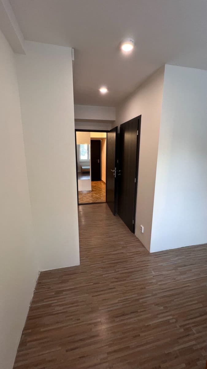 Prenájom bytu 2-izbový 54 m², Hrubínova, Neratovice, Středočeský kraj Prenájom bytu 2-izbový 54 m², Hrubínova, Neratovice, Středočeský kraj