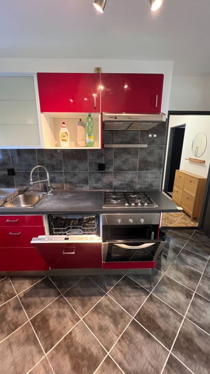 Prenájom bytu 2-izbový 54 m², Hrubínova, Neratovice, Středočeský kraj Prenájom bytu 2-izbový 54 m², Hrubínova, Neratovice, Středočeský kraj