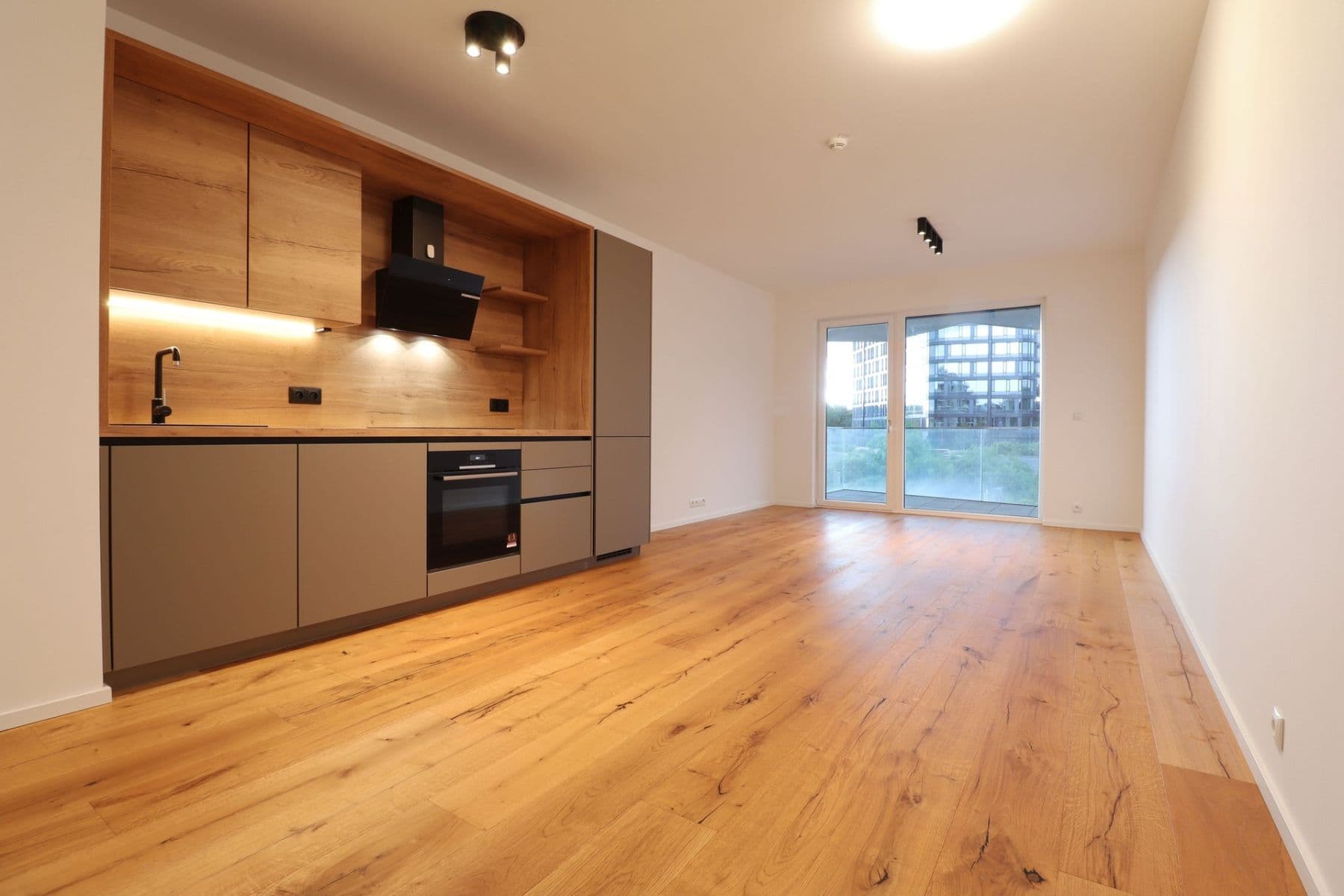 Prenájom bytu 1-izbový 45 m², Ramonova, Praha, Praha Prenájom bytu 1-izbový 45 m², Ramonova, Praha, Praha
