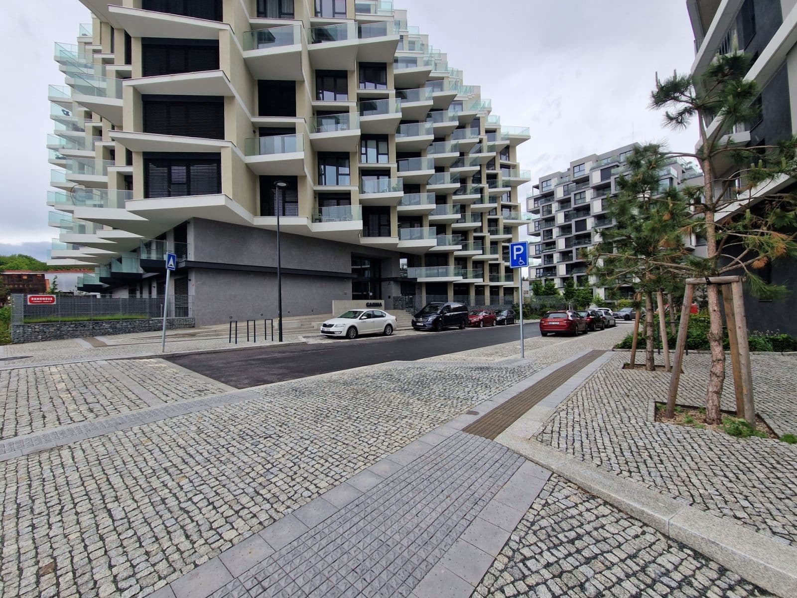 Prenájom bytu 1-izbový 45 m², Ramonova, Praha, Praha Prenájom bytu 1-izbový 45 m², Ramonova, Praha, Praha